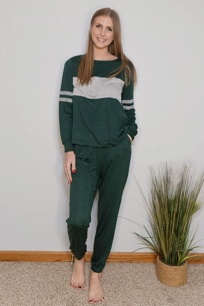 Women's Color Block 2-Piece Tracksuit Set | Long Sleeve Top and Drawstring Jogger Pants with Side Pockets | Casual Loungewear for Fall Travel