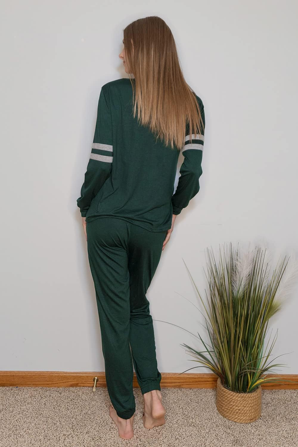 Women's Color Block 2-Piece Tracksuit Set | Long Sleeve Top and Drawstring Jogger Pants with Side Pockets | Casual Loungewear for Fall Travel
